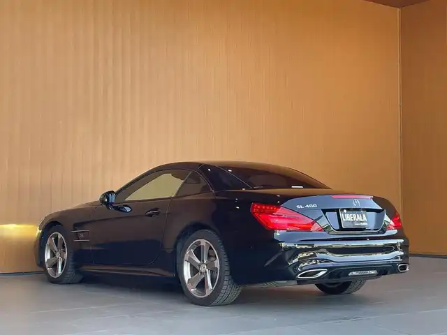 メルセデス・ベンツ ＳＬ４００ グランドエディション 愛知県 2020(令2)年 2.1万km オブシディアンブラック 純正ナビ/フルセグTV/バックカメラ/harman/kardonサウンド/専用designoレザー/シートヒーター/マジックスカイバリオルーフ/Bluetooth/レーダーセーフティパッケージ/ACC/ブラインドスポットアシスト/パークトロニック