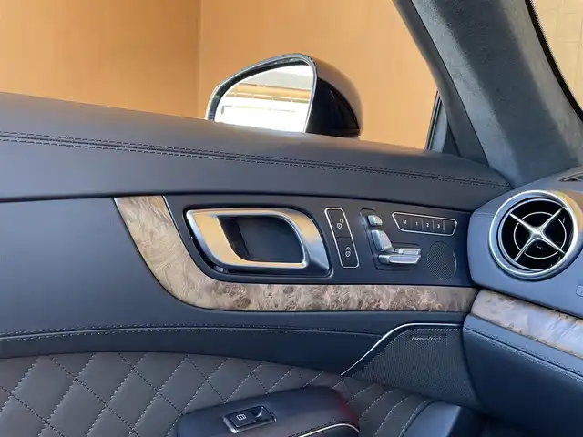 メルセデス・ベンツ ＳＬ４００ グランドエディション 愛知県 2020(令2)年 2.1万km オブシディアンブラック 純正ナビ/フルセグTV/バックカメラ/harman/kardonサウンド/専用designoレザー/シートヒーター/マジックスカイバリオルーフ/Bluetooth/レーダーセーフティパッケージ/ACC/ブラインドスポットアシスト/パークトロニック