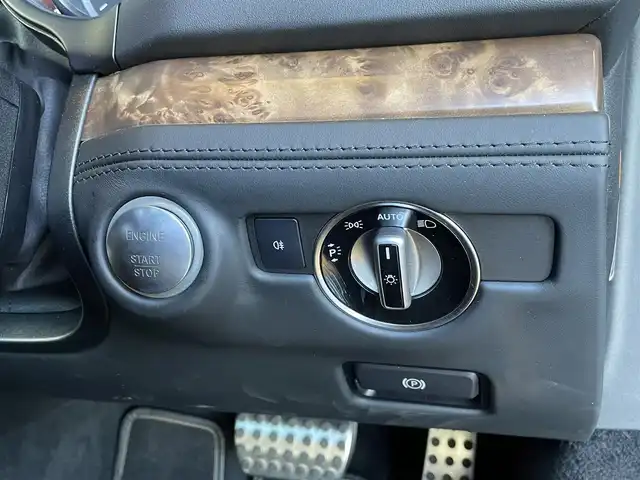 メルセデス・ベンツ ＳＬ４００ グランドエディション 愛知県 2020(令2)年 2.1万km オブシディアンブラック 純正ナビ/フルセグTV/バックカメラ/harman/kardonサウンド/専用designoレザー/シートヒーター/マジックスカイバリオルーフ/Bluetooth/レーダーセーフティパッケージ/ACC/ブラインドスポットアシスト/パークトロニック