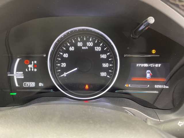 ホンダ ヴェゼル ハイブリッド Z ホンダセンシング 栃木県 2018(平30)年 2.5万km ホワイトオーキッドパール 純正ナビ (VXM-184VFi)/(フルセグTV・Bluetooth・CD・DVD)/バックカメラ/ドライブレコーダー/ホンダセンシング/ ・衝突軽減システム/ ・レーンキープアシスト/ ・オートクルーズコントロール/ ・先行車発進告知/ ・リアアクティブフォースペダル/ハーフレザーシート/シートヒーター/電動パーキングブレーキ/オートホールド/ステアリングスイッチ/パドルシフト/純正アルミホイール/純正フロアマット/スマートキー