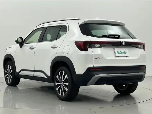 ホンダ ＷＲ－Ｖ Z+ 熊本県 2024(令6)年 0.1万km未満 プラチナホワイトパール Honda SENSING/〇衝突軽減ブレーキ（CMBS）/〇先行車発進お知らせ機能/〇歩行者事故低減ステアリング/〇路外逸脱抑制機能/〇標識認識機能/〇アダプティブクルーズコントロール（ACC）/〇車線維持支援システム（LKAS）/〇誤発進抑制機能/〇後方誤発進抑制機能/〇近距離衝突軽減ブレーキ/〇急アクセル抑制機能/〇パーキングセンサーシステム/〇オートハイビーム/純正9インチHondaコネクトナビ LXM242ZFNi/(フルセグＴＶ/Ａｐｐｌｅ　ＣａｒＰｌａｙ/Ｂｌｕｅｔｏｏｔｈ)/バックカメラ/パドルシフト/コンビシート(プライムスムースＸファブリック)/ルーフレール/純正17インチAW/オートLEDヘッドライト/保証書