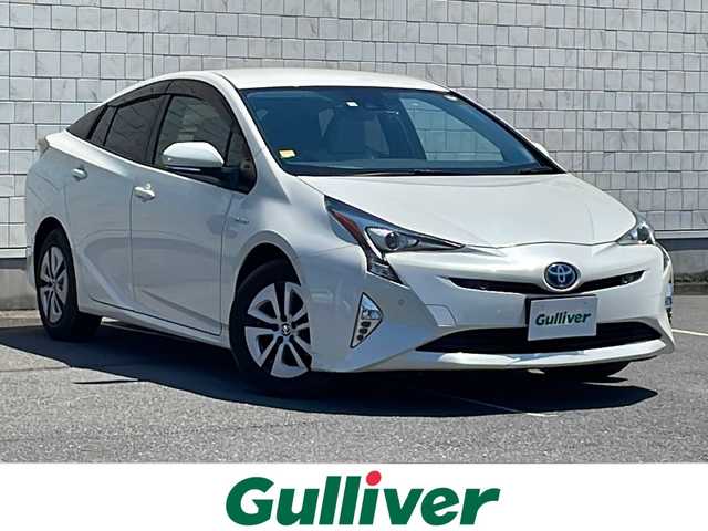 トヨタ プリウス A 茨城県 2018(平30)年 7.3万km ホワイトパールクリスタルシャイン 保証書/取扱説明書/トヨタセーフティセンス /純正SDナビ/CD/SD/BT/テレビ/AUX/バックカメラ/レーダークルーズコントロール /レーンキープアシスト/パーキングアシスト/ブラインドスポットモニター/ヘッドアップディスプレイ/LEDオートライト/純正15インチAW/プッシュスタート /純正フロアマット/ドアバイザー/ビルトインETC/スペアキー×1