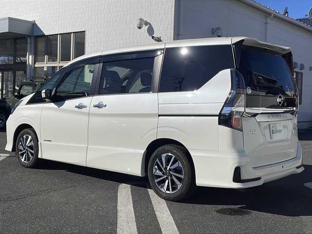 日産 セレナ