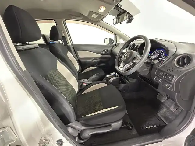 日産 ノート e－パワー X シーギアリミテッド 佐賀県 2019(平31)年 7.2万km ブリリアントホワイトパール 社外ナビ/フルセグTV CD DVD BT ipod SD録音/後席ヘッドレストモニター/前後ドライブレコーダー/衝突軽減ブレーキ/レーンキープアシスト/クリアランスソナー/ETC/ルーフレール/保証書/取扱説明書