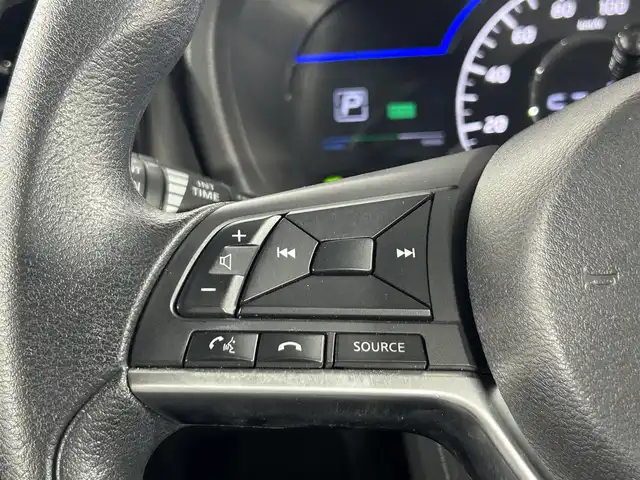 日産 ノート e－パワー X シーギアリミテッド 佐賀県 2019(平31)年 7.2万km ブリリアントホワイトパール 社外ナビ/フルセグTV CD DVD BT ipod SD録音/後席ヘッドレストモニター/前後ドライブレコーダー/衝突軽減ブレーキ/レーンキープアシスト/クリアランスソナー/ETC/ルーフレール/保証書/取扱説明書