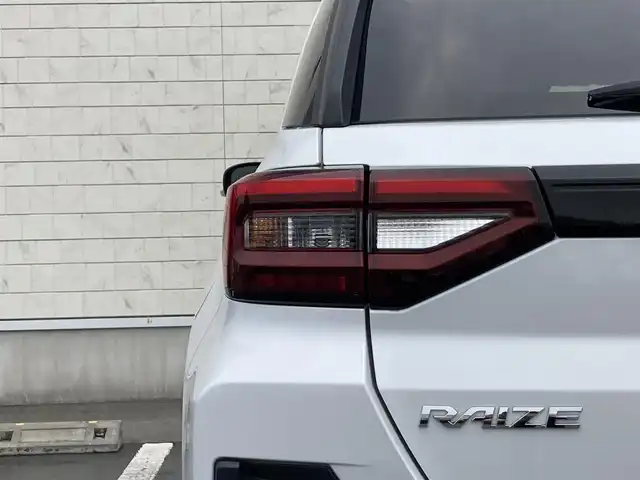 トヨタ ライズ Z 静岡県 2020(令2)年 4.1万km シャイニングホワイトパール スマートアシスト/純正7インチナビ(NSZT-W68T)/　AM FM CD DVD Bluetooth SDREC/ビルトインETC/バックモニター/レーダークルーズコントロール/LEDオートヘッドライト/シートヒーター(前席)/シーケンシャルターンランプ/純正17インチアルミホイール/前後クリアランスソナー/スマートキー2本/ワンオーナー/フルセグTV/前後方ドライブレコーダー/モデリスタエアロ