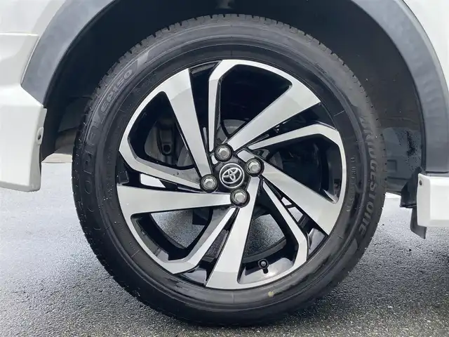 トヨタ ライズ Z 静岡県 2020(令2)年 4.1万km シャイニングホワイトパール スマートアシスト/純正7インチナビ(NSZT-W68T)/　AM FM CD DVD Bluetooth SDREC/ビルトインETC/バックモニター/レーダークルーズコントロール/LEDオートヘッドライト/シートヒーター(前席)/シーケンシャルターンランプ/純正17インチアルミホイール/前後クリアランスソナー/スマートキー2本/ワンオーナー/フルセグTV/前後方ドライブレコーダー/モデリスタエアロ