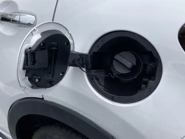 トヨタ ライズ Z 静岡県 2020(令2)年 4.1万km シャイニングホワイトパール スマートアシスト/純正7インチナビ(NSZT-W68T)/　AM FM CD DVD Bluetooth SDREC/ビルトインETC/バックモニター/レーダークルーズコントロール/LEDオートヘッドライト/シートヒーター(前席)/シーケンシャルターンランプ/純正17インチアルミホイール/前後クリアランスソナー/スマートキー2本/ワンオーナー/フルセグTV/前後方ドライブレコーダー/モデリスタエアロ