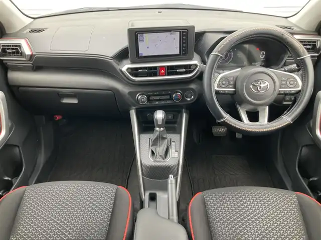 トヨタ ライズ Z 静岡県 2020(令2)年 4.1万km シャイニングホワイトパール スマートアシスト/純正7インチナビ(NSZT-W68T)/　AM FM CD DVD Bluetooth SDREC/ビルトインETC/バックモニター/レーダークルーズコントロール/LEDオートヘッドライト/シートヒーター(前席)/シーケンシャルターンランプ/純正17インチアルミホイール/前後クリアランスソナー/スマートキー2本/ワンオーナー/フルセグTV/前後方ドライブレコーダー/モデリスタエアロ