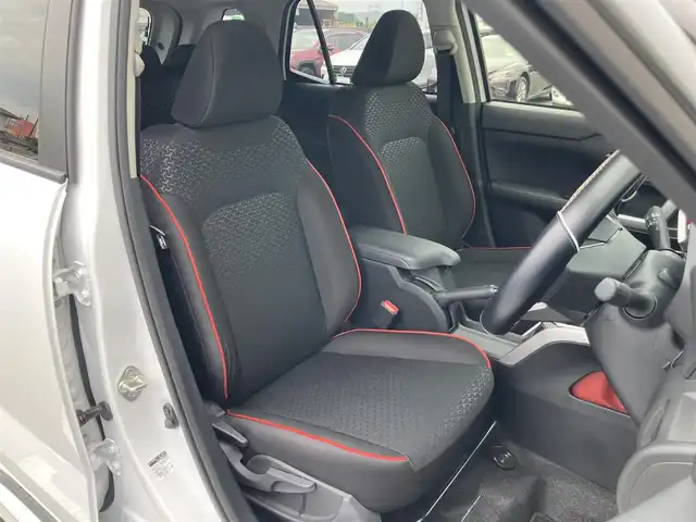 トヨタ ライズ Z 静岡県 2020(令2)年 4.1万km シャイニングホワイトパール スマートアシスト/純正7インチナビ(NSZT-W68T)/　AM FM CD DVD Bluetooth SDREC/ビルトインETC/バックモニター/レーダークルーズコントロール/LEDオートヘッドライト/シートヒーター(前席)/シーケンシャルターンランプ/純正17インチアルミホイール/前後クリアランスソナー/スマートキー2本/ワンオーナー/フルセグTV/前後方ドライブレコーダー/モデリスタエアロ