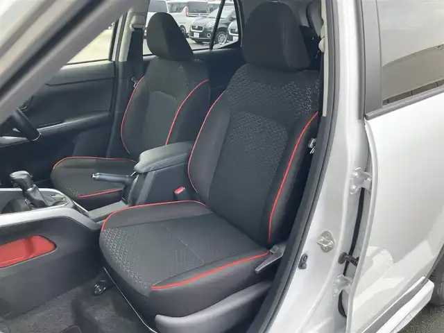 トヨタ ライズ Z 静岡県 2020(令2)年 4.1万km シャイニングホワイトパール スマートアシスト/純正7インチナビ(NSZT-W68T)/　AM FM CD DVD Bluetooth SDREC/ビルトインETC/バックモニター/レーダークルーズコントロール/LEDオートヘッドライト/シートヒーター(前席)/シーケンシャルターンランプ/純正17インチアルミホイール/前後クリアランスソナー/スマートキー2本/ワンオーナー/フルセグTV/前後方ドライブレコーダー/モデリスタエアロ