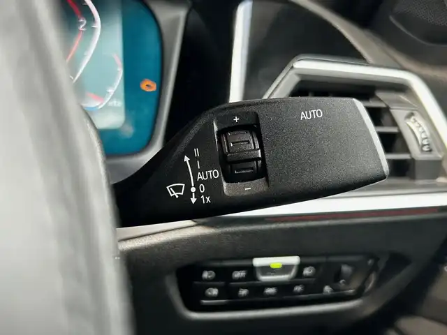 ＢＭＷ ３２０ｄ xDrive Mスポーツ 富山県 2020(令2)年 3.2万km 白 HDDナビ/アイドリングストップ/ACC/プッシュスタート/D/N席パワーシート/D/N席シートヒーター/バックカメラ/前後ドラレコ/ワイヤレスチャージ/純正18インチAW　/本革シート/パワーバックドア/ETC2.0/AM/FMラジオ/Bluetooth接続