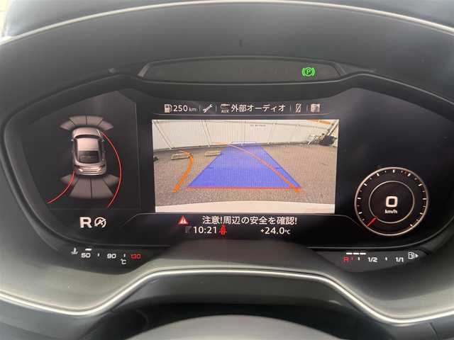 アウディ ＴＴクーペ 40TFSI 愛知県 2019(令1)年 3.5万km グレイシアホワイトメタリック /正規ディーラー車//禁煙車//ディーラー点検整備記録簿R2.3.4.5.6//Sラインパッケージ//コンフォートパッケージ//マトリクスLEDヘッドライト//バーチャルコックピット//アクティブリアスポイラー//MMIナビ//フルセグ/Bluetooth/USB/SD//CD/DVD/MSV/AUX//リアビューカメラ//ETC2.0//純正ドライブレコーダー//レーダー探知機//Sラインアルカンターラ×黒革スポーツシート//パワーシート/ランバーサポート//シートヒーター//サイドアシスト//パーキングシステム//パーキングエイド//ホールドアシスト//レインセンサー//速度警告//アウディドライブセレクト//Efficiency/Comfort/Dynamic/Individual//ESC//パドルシフト//MTモード付きAT//オールウェザーライト//LEDリアダイナミックインディケーター//Sラインバンパー/リヤディフューザー//ハイグロスブラックラジエーターグリル//Sラインスポーツサスペンション//純正19インチAW//アイドリングストップ//リアフォグランプ//アームレスト//プッシュスタート/スペアスマートキー//革巻きステアリング//ステアリングスイッチ//オートリトラクタブルウィンカーミラー//フロアマット//保証書/取扱説明書
