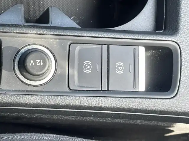 アウディ Ｑ３ SB 35TDIクワトロ Sライン 青森県 2020(令2)年 7万km グレー /4WD/ディーゼル/ターボ/黒ハーフレザーシート/前席パワーシート /前席シートヒーター/革巻きステア/ノブ/パドルシフト/バーチャルコックピット/純正HDDナビ/　(Bt/USB)/全方位カメラ/アダプティブクルーズ/車線逸脱警報/衝突軽減ブレーキ/前後ドライブレコーダー/前後バンパーソナー/ダウンヒルアシスト/アイドリングストップ/横滑り防止装置/パワーバックドア/ウインカーミラー /ミラーヒーター/LEDオートライト/オートワイパー/置くだけ充電/社外レーダー探知機/リア5面プライバシーガラス/スマートキーx2/保証書/取扱説明書