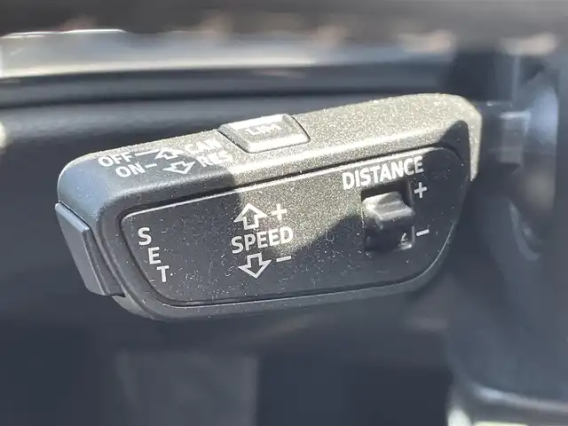 アウディ Ｑ３ SB 35TDIクワトロ Sライン 青森県 2020(令2)年 7万km グレー /4WD/ディーゼル/ターボ/黒ハーフレザーシート/前席パワーシート /前席シートヒーター/革巻きステア/ノブ/パドルシフト/バーチャルコックピット/純正HDDナビ/　(Bt/USB)/全方位カメラ/アダプティブクルーズ/車線逸脱警報/衝突軽減ブレーキ/前後ドライブレコーダー/前後バンパーソナー/ダウンヒルアシスト/アイドリングストップ/横滑り防止装置/パワーバックドア/ウインカーミラー /ミラーヒーター/LEDオートライト/オートワイパー/置くだけ充電/社外レーダー探知機/リア5面プライバシーガラス/スマートキーx2/保証書/取扱説明書