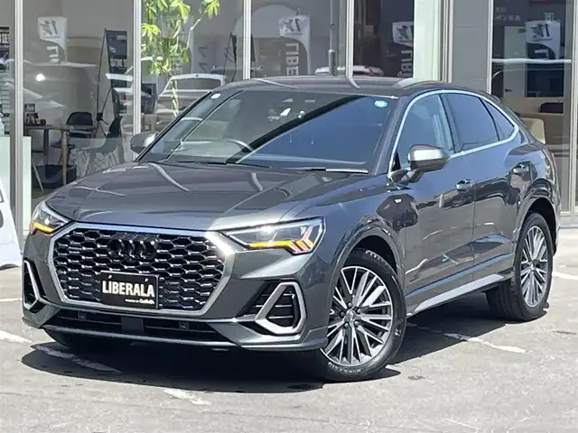 アウディ Ｑ３ SB 35TDIクワトロ Sライン 青森県 2020(令2)年 7万km グレー /4WD/ディーゼル/ターボ/黒ハーフレザーシート/前席パワーシート /前席シートヒーター/革巻きステア/ノブ/パドルシフト/バーチャルコックピット/純正HDDナビ/　(Bt/USB)/全方位カメラ/アダプティブクルーズ/車線逸脱警報/衝突軽減ブレーキ/前後ドライブレコーダー/前後バンパーソナー/ダウンヒルアシスト/アイドリングストップ/横滑り防止装置/パワーバックドア/ウインカーミラー /ミラーヒーター/LEDオートライト/オートワイパー/置くだけ充電/社外レーダー探知機/リア5面プライバシーガラス/スマートキーx2/保証書/取扱説明書