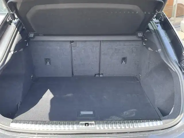 アウディ Ｑ３ SB 35TDIクワトロ Sライン 青森県 2020(令2)年 7万km グレー /4WD/ディーゼル/ターボ/黒ハーフレザーシート/前席パワーシート /前席シートヒーター/革巻きステア/ノブ/パドルシフト/バーチャルコックピット/純正HDDナビ/　(Bt/USB)/全方位カメラ/アダプティブクルーズ/車線逸脱警報/衝突軽減ブレーキ/前後ドライブレコーダー/前後バンパーソナー/ダウンヒルアシスト/アイドリングストップ/横滑り防止装置/パワーバックドア/ウインカーミラー /ミラーヒーター/LEDオートライト/オートワイパー/置くだけ充電/社外レーダー探知機/リア5面プライバシーガラス/スマートキーx2/保証書/取扱説明書