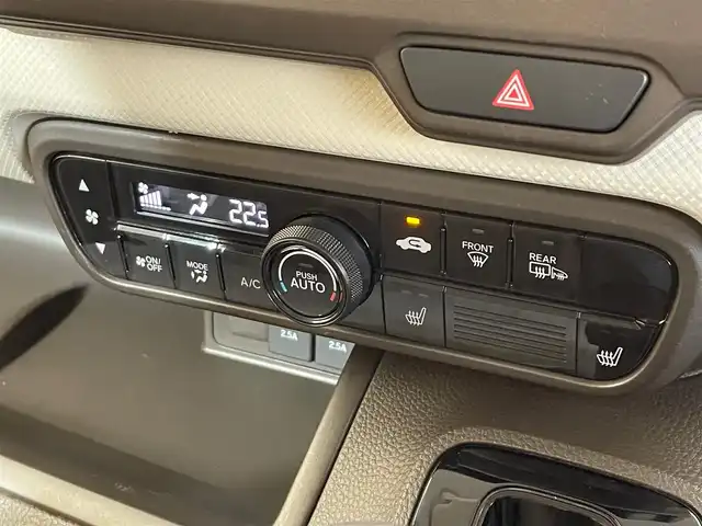 ホンダ Ｎ ＢＯＸ L 岩手県 2022(令4)年 2.9万km プラチナホワイトパール ４WD/左側パワースライドドア/ホンダセンシング/衝突被害軽減システム/アダプティブクルーズコントロール/レーンアシスト/誤発進抑制機能/オートハイビーム/横滑り防止装置/アイドリングストップ/パーキングセンサー/オートブレーキホールド/シートバックテーブル/サンシェード/チップアップリヤシート/シートヒーター/KENWOODナビ/ステアリングスイッチ/ETC/バックカメラ/LEDヘッドライト/ヘッドライトレベライザー