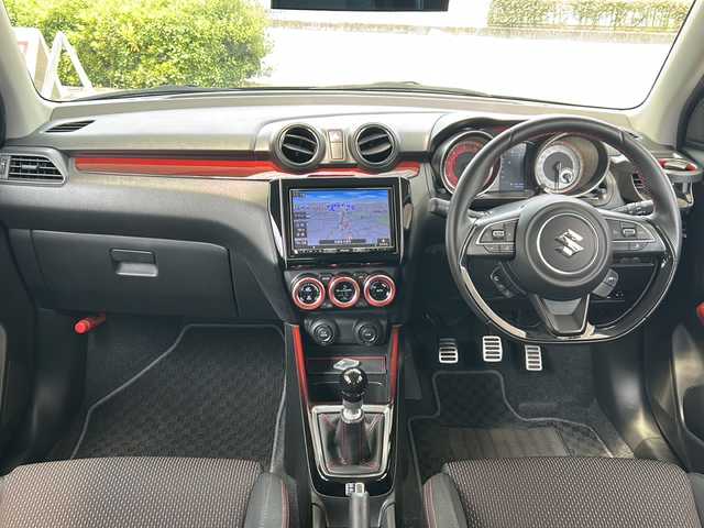 スズキ スイフト スポーツ セーフティPKG 兵庫県 2018(平30)年 7.1万km スーパーブラックパール 6速MT/純正8型ナビ/CD/DVD/Bluetooth/フルセグTV/全方位カメラ/セーフティパッケージ/デュアルセンサーブレーキサポート/アダプティブクルーズコントロール/純正ナビ連動ドライブレコーダー/ビルトインETC/スマートキー/エンジンプッシュスタート/LEDヘッドランプ/オートライト/純正フロアマット/保証書/取説/スペアキー