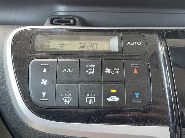 ホンダ Ｎ ＢＯＸ カスタム SSパッケージ 千葉県 2015(平27)年 6.9万km プレミアムホワイトパール 衝突軽減ブレーキ/純正メモリ7インチナビ(VXM-155VSi)/　ワンセグ/BT/DVD/CD/バックカメラ/ETC/両側パワースライドドア/HIDヘッドライト/オートライト/フォグライト/スマートキー/プッシュスタート/純正フロアマット/サイドバイザー/純正14インチAW/電動格納/ウィンカーミラー