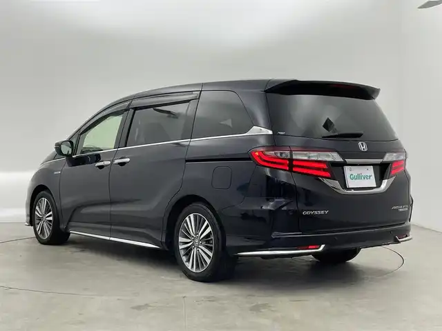 ホンダ オデッセイ ハイブリッド アブソルート・EXホンダセンジング 富山県 2019(平31)年 8.8万km プレミアムヴィーナスブラックP ワンオーナー/純正8インチナビ【VXM-197VFi】/(AM/FM/CD/DVD/USB/BT/HDMI)/フルセグTV/アラウンドビューモニター/純正フリップダウンモニター/社外AW付き冬タイヤ積込/両側パワースライドドア/衝突被害軽減ブレーキ/アダプティブクルーズコントロール/レーンキープアシスト/コーナーセンサー前後/オートLEDヘッドライト/ブラインドスポットモニター/ハーフレザーシート/前席パワーシート/ビルトインETC2.0/ドライブレコーダー/スマートキー/プッシュスタート/ドアバイザー/純正フロアマット/取扱説明書/保証書