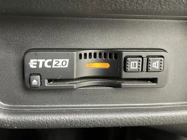 ホンダ オデッセイ ハイブリッド アブソルート・EXホンダセンジング 富山県 2019(平31)年 8.8万km プレミアムヴィーナスブラックP ワンオーナー/純正8インチナビ【VXM-197VFi】/(AM/FM/CD/DVD/USB/BT/HDMI)/フルセグTV/アラウンドビューモニター/純正フリップダウンモニター/社外AW付き冬タイヤ積込/両側パワースライドドア/衝突被害軽減ブレーキ/アダプティブクルーズコントロール/レーンキープアシスト/コーナーセンサー前後/オートLEDヘッドライト/ブラインドスポットモニター/ハーフレザーシート/前席パワーシート/ビルトインETC2.0/ドライブレコーダー/スマートキー/プッシュスタート/ドアバイザー/純正フロアマット/取扱説明書/保証書