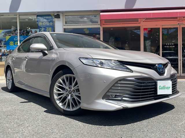 トヨタ カムリ G レザーパッケージ 長崎県 2019(平31)年 7.2万km スティールブロンドM トヨタセーフティセンス/・衝突被害軽減ブレーキ/・レーダークルーズコントロール/・レーンキープアシスト/・オートマチックハイビーム/メーカーOP/SDナビ/・Bluetooth接続/・フルセグTV/・DVD再生/バックカメラ/ビルトインETC2.0/LEDオートヘッドライト/レザーシート/・シートヒーター/・パワーシート/コーナーセンサー/MTモード付AT/電子パーキング/オートホールド機能/防眩ルームミラー/ISOFIX/ALLオートPW///////////////////