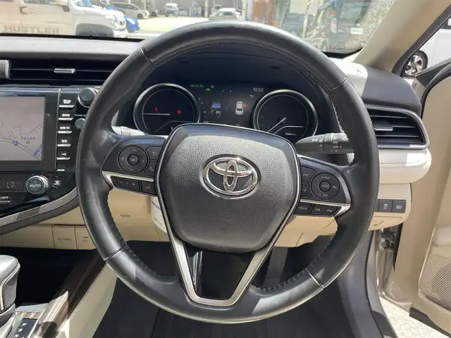 トヨタ カムリ G レザーパッケージ 長崎県 2019(平31)年 7.2万km スティールブロンドM トヨタセーフティセンス/・衝突被害軽減ブレーキ/・レーダークルーズコントロール/・レーンキープアシスト/・オートマチックハイビーム/メーカーOP/SDナビ/・Bluetooth接続/・フルセグTV/・DVD再生/バックカメラ/ビルトインETC2.0/LEDオートヘッドライト/レザーシート/・シートヒーター/・パワーシート/コーナーセンサー/MTモード付AT/電子パーキング/オートホールド機能/防眩ルームミラー/ISOFIX/ALLオートPW///////////////////
