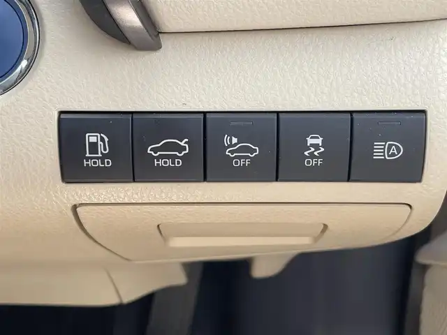 トヨタ カムリ G レザーパッケージ 長崎県 2019(平31)年 7.2万km スティールブロンドM トヨタセーフティセンス/・衝突被害軽減ブレーキ/・レーダークルーズコントロール/・レーンキープアシスト/・オートマチックハイビーム/メーカーOP/SDナビ/・Bluetooth接続/・フルセグTV/・DVD再生/バックカメラ/ビルトインETC2.0/LEDオートヘッドライト/レザーシート/・シートヒーター/・パワーシート/コーナーセンサー/MTモード付AT/電子パーキング/オートホールド機能/防眩ルームミラー/ISOFIX/ALLオートPW///////////////////