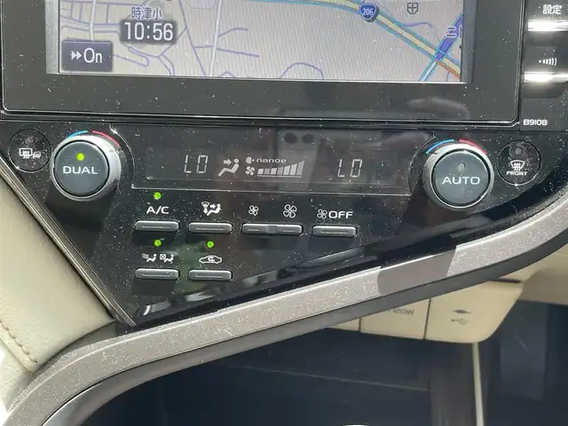 トヨタ カムリ G レザーパッケージ 長崎県 2019(平31)年 7.2万km スティールブロンドM トヨタセーフティセンス/・衝突被害軽減ブレーキ/・レーダークルーズコントロール/・レーンキープアシスト/・オートマチックハイビーム/メーカーOP/SDナビ/・Bluetooth接続/・フルセグTV/・DVD再生/バックカメラ/ビルトインETC2.0/LEDオートヘッドライト/レザーシート/・シートヒーター/・パワーシート/コーナーセンサー/MTモード付AT/電子パーキング/オートホールド機能/防眩ルームミラー/ISOFIX/ALLオートPW///////////////////
