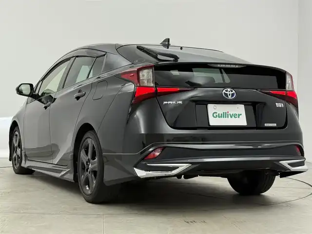 トヨタ プリウス S ツーリングセレ ブラックED 愛知県 2021(令3)年 4.6万km プレシャスブラックパール トヨタセーフティセンス/　・プリクラッシュセーフティ/　・レーンキープアシスト/　・アダプティブクルーズコントロール/モデリスタエアロ/純正ナビ付ディスプレイオーディオ/　ーＢＴ／ＡｐｐｌｅＣａｒＰｌａｙ／ＡｎｄｒｏｉｄＡｕｔｏ）/バックカメラ/ＥＴＣ２．０/革シート/シートヒーター/AC100V充電/純正１７ＡＷ
