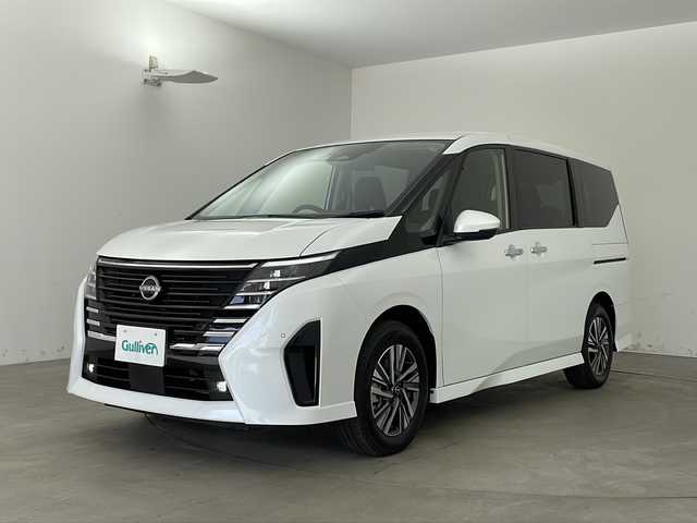 日産 セレナ e－パワー ハイウェイスター V 兵庫県 2025(令7)年 0.1千km プリズムホワイト ・登録時5km/・登録済未使用車/・ヘッドランプ オートレベライザー/・アダプティブLEDヘッドライトシステム/・インテリジェントアラウンドビューモニター（移動物 検知機能付）/・インテリジェント ルームミラー/・アドバンスドドライブアシストディスプレイ/・統合型インターフェースディスプレイ/・ワイヤレス充電器/・車載通信ユニット/・ETC2.0ユニット（ビルトインタイプ）/・ドライブレコーダー（前後セット）/・プロパイロット（ナビリンク機能付）+プロパイロット緊急停止支援システム（SOSコール機能付）+SOSコール/・BSM/・純正12.3型ナビ＆フルセグ＆BT＆USB＆HDMI/・フロント、リアソナー/・両側パワースライドドア/・ハンズフリーパワースライドドア/・ステアリングリモコン/・オートホールド/・電子パーキング/・スマートキー/・スペアキー/・プッシュスタート/・純正１６インチアルミホイール/・エマージェンシーブレーキ/・ハンドル支援機能/・ふらつき警報/・先行車発進お知らせ/・標識検知機能/・後側方車両検知警報/・後側方衝突防止支援