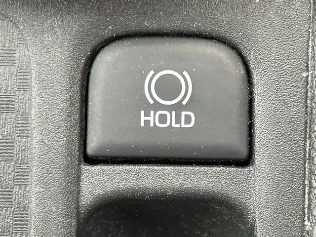 トヨタ ヤリスクロス ハイブリッド Z 岡山県 2021(令3)年 6万km ホワイトパールクリスタルシャイン 登録時走行距離59285km/純正ディスプレイオーディオ/パノラミックビューモニター/パワーバックドア/ビルトインETC/ドライブレコーダー/トヨタセーフティセンス/・ブラインドスポットモニター/・プリクラッシュセーフティ/・オートマチックハイビーム/・レーダークルーズコントロール/横滑り防止装置/オートブレーキホールド/D/N席シートヒーター/ステアリングヒーター/USB入力端子/社外フロアマット/純正18インチAW/社外16インチAW付属