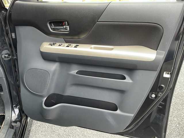 スズキ スペーシア カスタム Jスタイル 山口県 2014(平26)年 11.1万km ブルーイッシュブラックパール3 社外ナビ/DVD/CD/SD/MSV/BT/USB/フルセグTV/両側パワースライドドア/純正HIDヘッドライト/純正フォグランプ/オートライト/純正１５インチアルミホイール/革巻きステアリング/ステアリングスイッチ/前席シートヒーター/衝突被害軽減ブレーキ/横滑り防止/アイドリングストップ/社外黒革調シートカバー/スマートキー×２/純正フロアマット/純正ドアバイザー/ETC/電動格納ウインカードアミラー