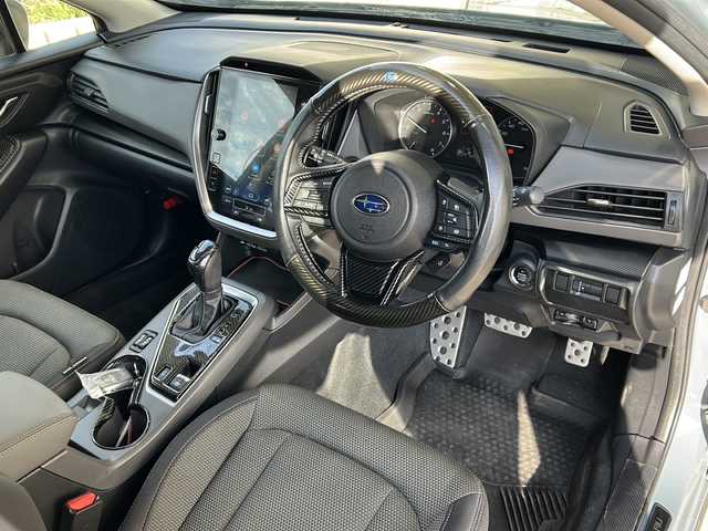 スバル クロストレック リミテッド 静岡県 2023(令5)年 3.2万km 青Ｍ 11.6インチナビ/・Android Auto/・Apple Car Play/・FM/AM/・フルセグTV/・USB/・iPod/・AUX/・Bluetooth/主要装備/・アイサイト/・全方位カメラ/・リアフォグランプ/・運転席＋助手席シートヒーター/・運転席＋助手席パワーシート/・オートビークルホールド/・ステアリング連動ヘッドランプ/・後退時ブレーキアシスト/・ドライバーモニタリングシステム/・ルーフレール/・ビルトインＥＴＣ/・パドルシフト/・サイドカーテンエアバッグ