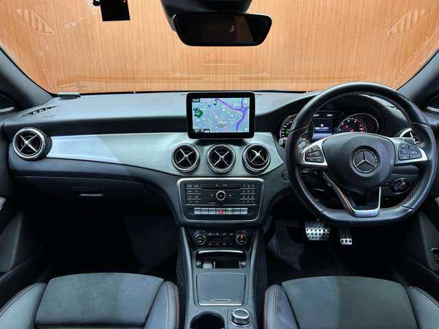 メルセデス・ベンツ ＣＬＡ１８０ AMG スタイル 千葉県 2017(平29)年 3.8万km カバンサイトブルー パノラマＳＲ　/純正ナビ　/バックカメラ　/ｈ／ｋサウンド　/ＡＣＣ　/ＢＳＭ　/ハーフレザーシート　/シートヒーター　/パワーシート　/レーンキープアシスト　/ＬＥＤヘッドライト　/オートライト　/純正１８インチＡＷ