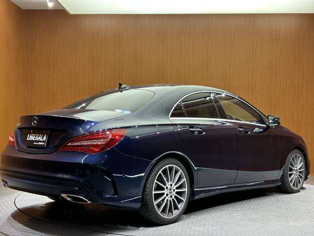 メルセデス・ベンツ ＣＬＡ１８０ AMG スタイル 千葉県 2017(平29)年 3.8万km カバンサイトブルー パノラマＳＲ　/純正ナビ　/バックカメラ　/ｈ／ｋサウンド　/ＡＣＣ　/ＢＳＭ　/ハーフレザーシート　/シートヒーター　/パワーシート　/レーンキープアシスト　/ＬＥＤヘッドライト　/オートライト　/純正１８インチＡＷ