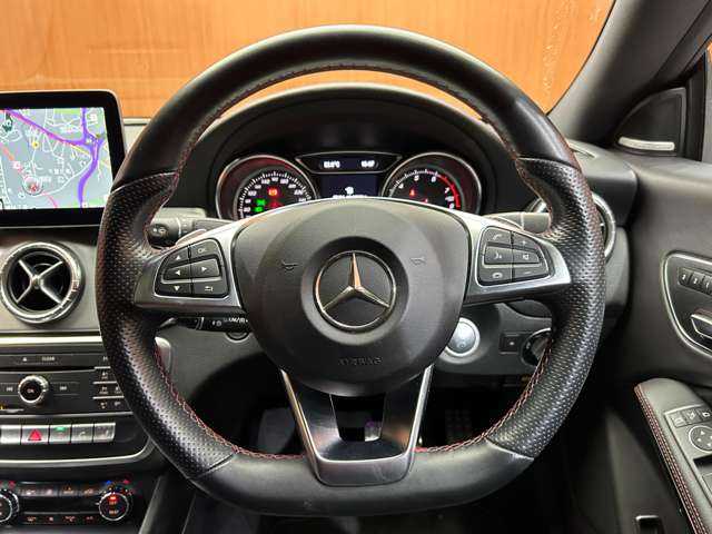 メルセデス・ベンツ ＣＬＡ１８０ AMG スタイル 千葉県 2017(平29)年 3.8万km カバンサイトブルー パノラマＳＲ　/純正ナビ　/バックカメラ　/ｈ／ｋサウンド　/ＡＣＣ　/ＢＳＭ　/ハーフレザーシート　/シートヒーター　/パワーシート　/レーンキープアシスト　/ＬＥＤヘッドライト　/オートライト　/純正１８インチＡＷ