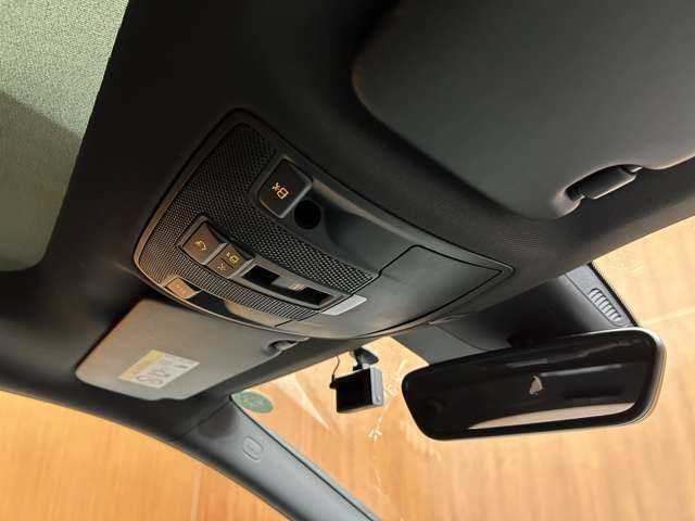 メルセデス・ベンツ ＣＬＡ１８０ AMG スタイル 千葉県 2017(平29)年 3.8万km カバンサイトブルー パノラマＳＲ　/純正ナビ　/バックカメラ　/ｈ／ｋサウンド　/ＡＣＣ　/ＢＳＭ　/ハーフレザーシート　/シートヒーター　/パワーシート　/レーンキープアシスト　/ＬＥＤヘッドライト　/オートライト　/純正１８インチＡＷ