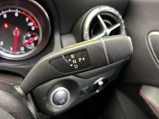 メルセデス・ベンツ ＣＬＡ１８０ AMG スタイル 千葉県 2017(平29)年 3.8万km カバンサイトブルー パノラマＳＲ　/純正ナビ　/バックカメラ　/ｈ／ｋサウンド　/ＡＣＣ　/ＢＳＭ　/ハーフレザーシート　/シートヒーター　/パワーシート　/レーンキープアシスト　/ＬＥＤヘッドライト　/オートライト　/純正１８インチＡＷ