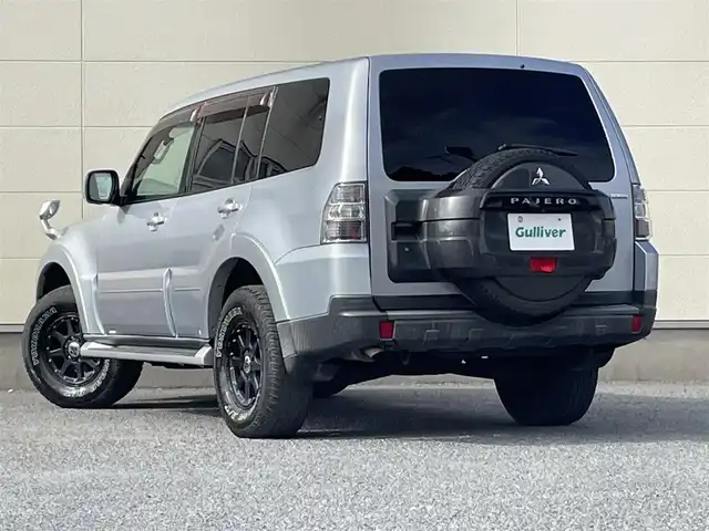 三菱 パジェロ ロング エクシード 茨城県 2007(平19)年 10万km クールシルバーメタリック Carrozzeriaナビ/　(AM/FM/DVD/Bluetooth/フルセグ)/バックカメラ/RockFordカーオーディオ/ETC/後席エアコン/3列シート/XTEREME-Jアルミホイール/背面タイヤ/パワーステアリング/ABS/Wエアバック
