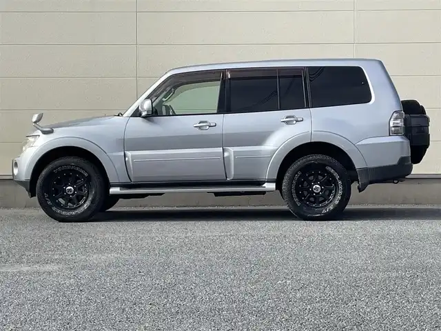 三菱 パジェロ ロング エクシード 茨城県 2007(平19)年 10万km クールシルバーメタリック Carrozzeriaナビ/　(AM/FM/DVD/Bluetooth/フルセグ)/バックカメラ/RockFordカーオーディオ/ETC/後席エアコン/3列シート/XTEREME-Jアルミホイール/背面タイヤ/パワーステアリング/ABS/Wエアバック