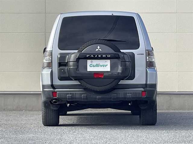 三菱 パジェロ ロング エクシード 茨城県 2007(平19)年 10万km クールシルバーメタリック Carrozzeriaナビ/　(AM/FM/DVD/Bluetooth/フルセグ)/バックカメラ/RockFordカーオーディオ/ETC/後席エアコン/3列シート/XTEREME-Jアルミホイール/背面タイヤ/パワーステアリング/ABS/Wエアバック