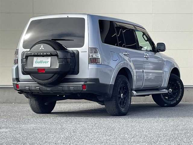 三菱 パジェロ ロング エクシード 茨城県 2007(平19)年 10万km クールシルバーメタリック Carrozzeriaナビ/　(AM/FM/DVD/Bluetooth/フルセグ)/バックカメラ/RockFordカーオーディオ/ETC/後席エアコン/3列シート/XTEREME-Jアルミホイール/背面タイヤ/パワーステアリング/ABS/Wエアバック