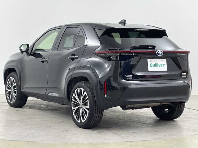 トヨタ ヤリスクロス ハイブリッド Z 道央・札幌 2022(令4)年 1.8万km ブラックマイカ ・４ＷＤ　/寒冷地仕様　/・純正ディスプレイオーディオ/・USB/AppleCarPlay/・AndroidAuto/BT接続/・バックカメラ/・トヨタセーフティーセンス　/・プリクラッシュセーフティー　/・レーダークルーズコントロール　/・レーンキープアシスト　/・ＬＥＤオートライト　/・オートマチックハイビーム/・ETC/・前後ドライブレコーダー/・ステアリングスイッチ/・ハーフレザーシート/シートヒーター/・パワーシート/・ダウンヒルアシストコントロール/・スマートキー/スペアキー