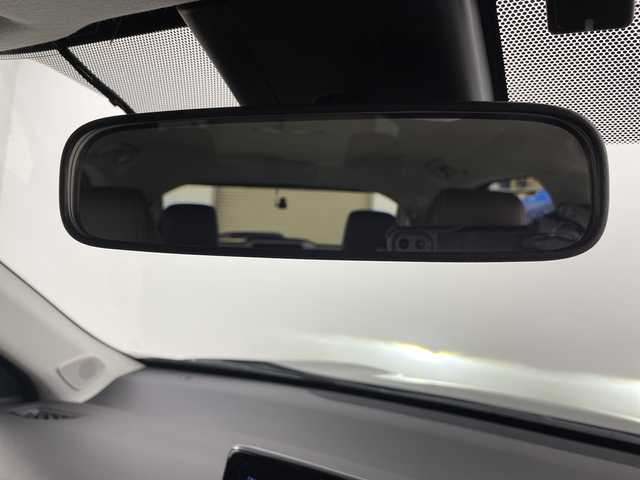 トヨタ ヤリスクロス ハイブリッド Z 道央・札幌 2022(令4)年 1.8万km ブラックマイカ ・４ＷＤ　/寒冷地仕様　/・純正ディスプレイオーディオ/・USB/AppleCarPlay/・AndroidAuto/BT接続/・バックカメラ/・トヨタセーフティーセンス　/・プリクラッシュセーフティー　/・レーダークルーズコントロール　/・レーンキープアシスト　/・ＬＥＤオートライト　/・オートマチックハイビーム/・ETC/・前後ドライブレコーダー/・ステアリングスイッチ/・ハーフレザーシート/シートヒーター/・パワーシート/・ダウンヒルアシストコントロール/・スマートキー/スペアキー