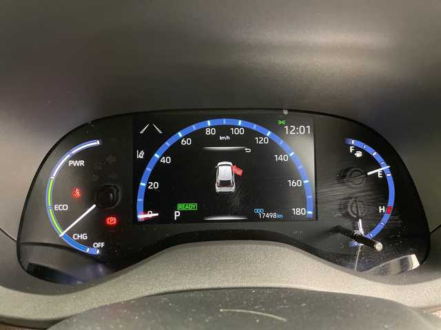 トヨタ ヤリスクロス ハイブリッド Z 道央・札幌 2022(令4)年 1.8万km ブラックマイカ ・４ＷＤ　/寒冷地仕様　/・純正ディスプレイオーディオ/・USB/AppleCarPlay/・AndroidAuto/BT接続/・バックカメラ/・トヨタセーフティーセンス　/・プリクラッシュセーフティー　/・レーダークルーズコントロール　/・レーンキープアシスト　/・ＬＥＤオートライト　/・オートマチックハイビーム/・ETC/・前後ドライブレコーダー/・ステアリングスイッチ/・ハーフレザーシート/シートヒーター/・パワーシート/・ダウンヒルアシストコントロール/・スマートキー/スペアキー