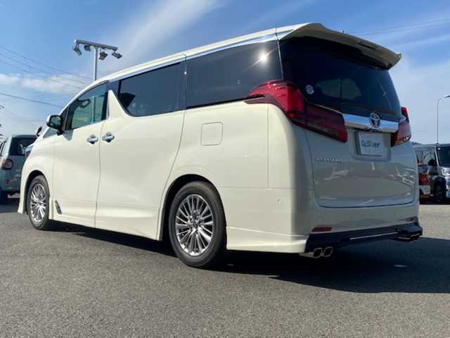 トヨタ アルファード G 大阪府 2018(平30)年 1.9万km ラグジュアリーホワイトパールクリスタルシャインガラスフレーク 純正ナビ（AM/FM/BT/AUX)/・フルセグTV/バックモニター/追従付きクルーズコントロール/クリアランスソナー/レーンアシスト/パーキングサポートブレーキ/衝突軽減システム/リヤクロストラヒックアラート/シートヒーター＆クール/パワーシート（運転席＆助手席）/サンルーフ/フリップダウンモニター（リモコン付き）/ステアリングスイッチ/電動リアゲート/オートライト/ECOモード/純正マット/ビルトインETC2.0