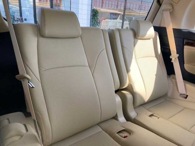 トヨタ アルファード G 大阪府 2018(平30)年 1.9万km ラグジュアリーホワイトパールクリスタルシャインガラスフレーク 純正ナビ（AM/FM/BT/AUX)/・フルセグTV/バックモニター/追従付きクルーズコントロール/クリアランスソナー/レーンアシスト/パーキングサポートブレーキ/衝突軽減システム/リヤクロストラヒックアラート/シートヒーター＆クール/パワーシート（運転席＆助手席）/サンルーフ/フリップダウンモニター（リモコン付き）/ステアリングスイッチ/電動リアゲート/オートライト/ECOモード/純正マット/ビルトインETC2.0