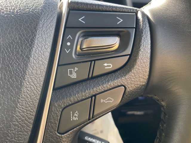 トヨタ アルファード G 大阪府 2018(平30)年 1.9万km ラグジュアリーホワイトパールクリスタルシャインガラスフレーク 純正ナビ（AM/FM/BT/AUX)/・フルセグTV/バックモニター/追従付きクルーズコントロール/クリアランスソナー/レーンアシスト/パーキングサポートブレーキ/衝突軽減システム/リヤクロストラヒックアラート/シートヒーター＆クール/パワーシート（運転席＆助手席）/サンルーフ/フリップダウンモニター（リモコン付き）/ステアリングスイッチ/電動リアゲート/オートライト/ECOモード/純正マット/ビルトインETC2.0